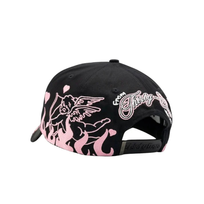 31 Hats “NY Pearls”
